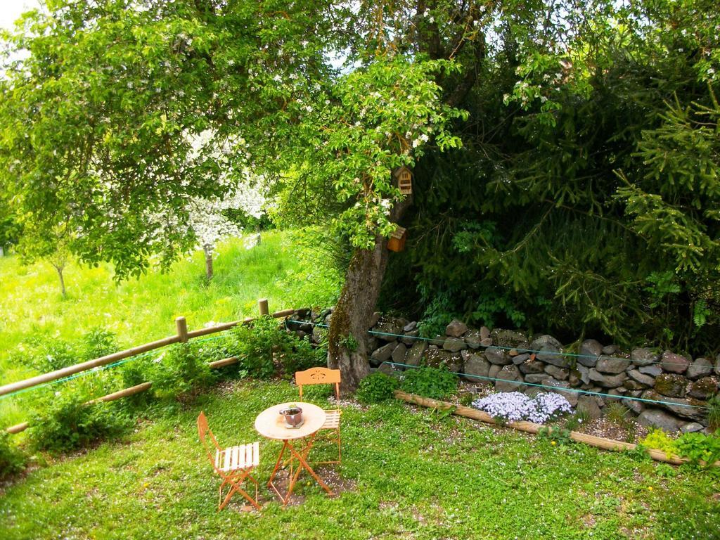 Le Clos Des Pierres Rouges Saint-Privat-dʼAllier Esterno foto