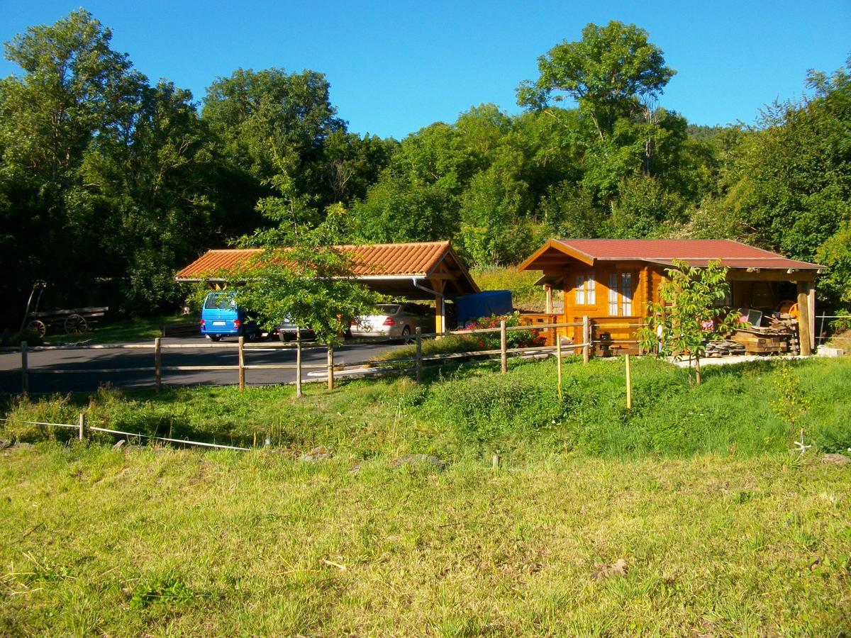 Le Clos Des Pierres Rouges Saint-Privat-dʼAllier Esterno foto